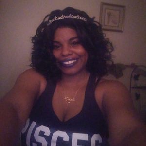 Meet your Posher, April